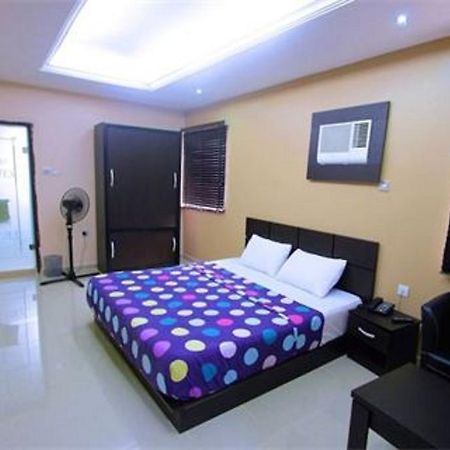 Number 95 Suites Λάγος Εξωτερικό φωτογραφία